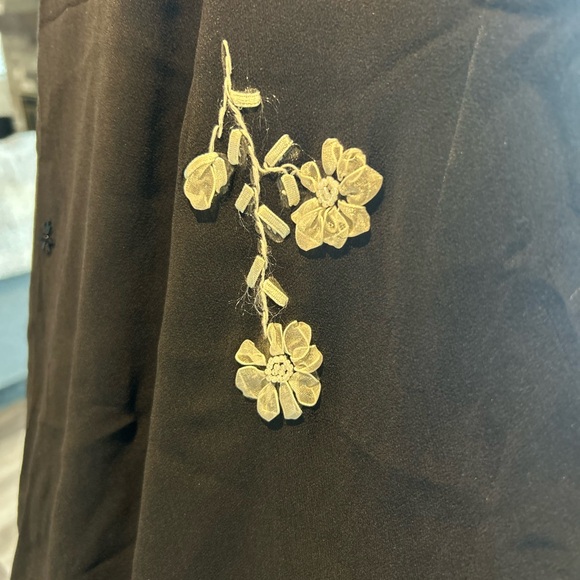 Gorgeous silk dress with embroidered flowers by Shelli Segal size 2 - Picture 3 of 4